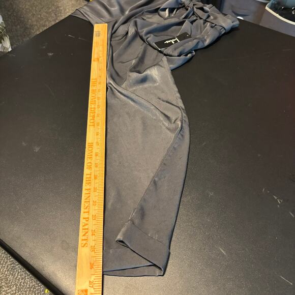 Lulus Chic Gray Paper Bag Tie Waist Pants Medium M NWT Shiny Dressy Cuff Hem - Picture 5 of 7